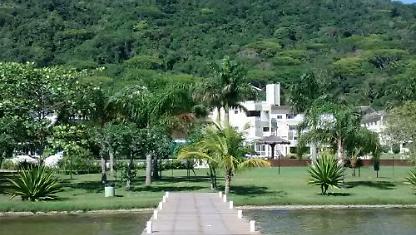 Apartamento para alugar em Florianópolis